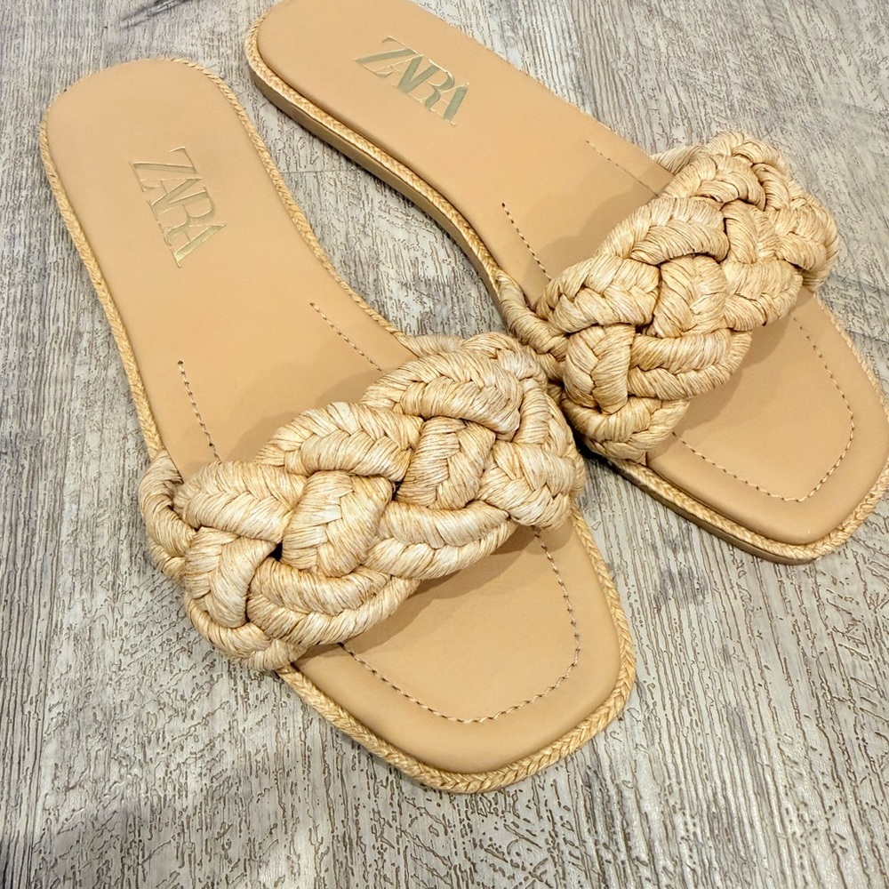 Zara Women's Braided Natural Raffia Flat Sandals